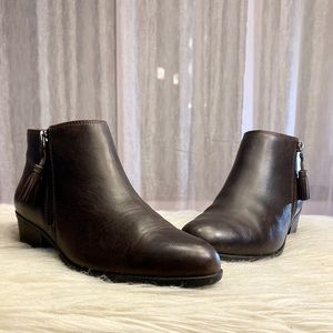 Clarks Addiy Terri Brown Boot 9 1/2